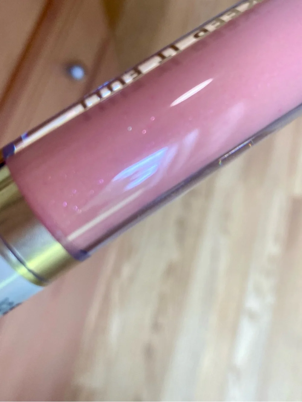 NWT! “sparkling pink” lip plumper gloss. Milani